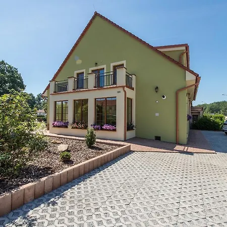 Apartamento Třeboňské