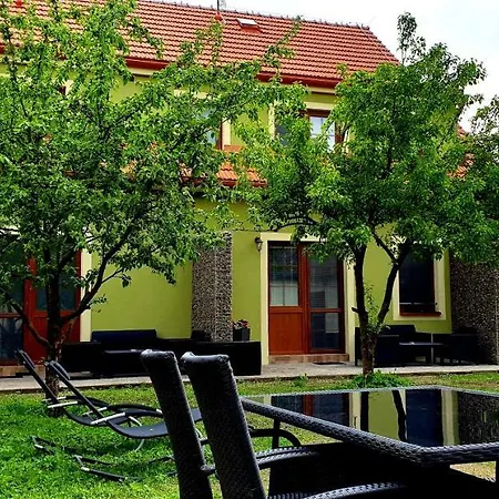 Trebonske Apartment *